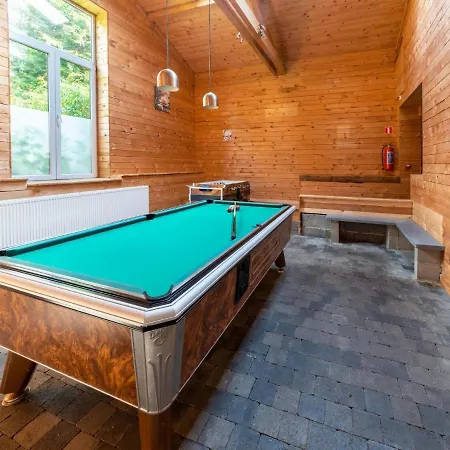 Casa de Férias Mansion With Swimming Pool And Sauna Büllingen