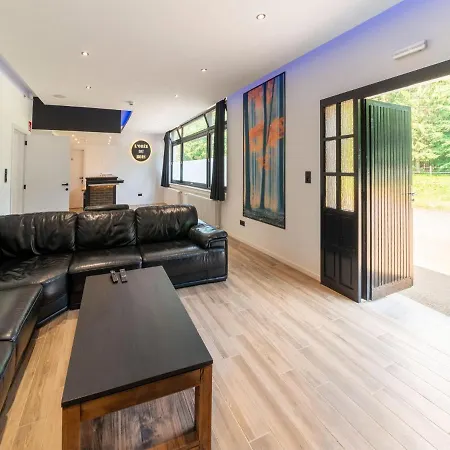 Gorgeous Mansion With Swimming Pool And Sauna Bullange
